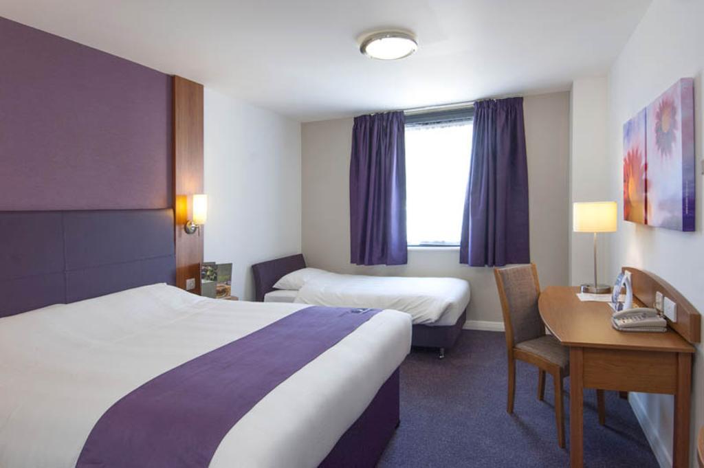 Premier Inn Glasgow City Centre - Argyle Street Exteriör bild