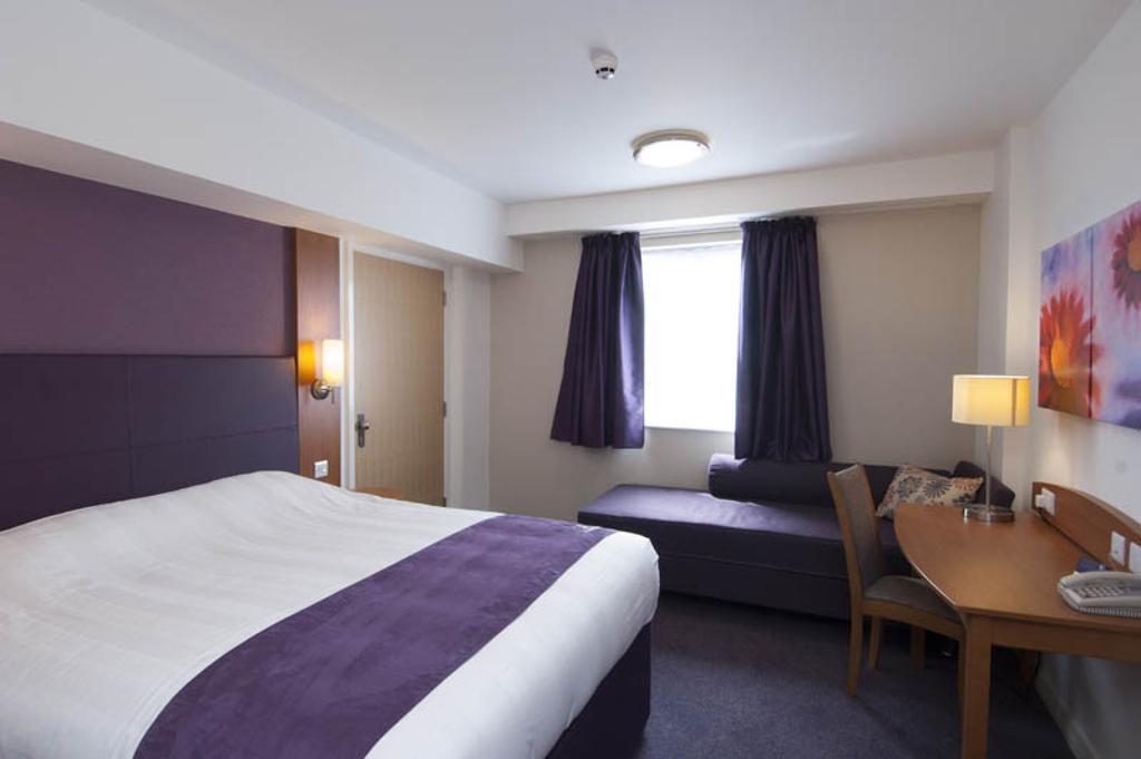 Premier Inn Glasgow City Centre - Argyle Street Exteriör bild